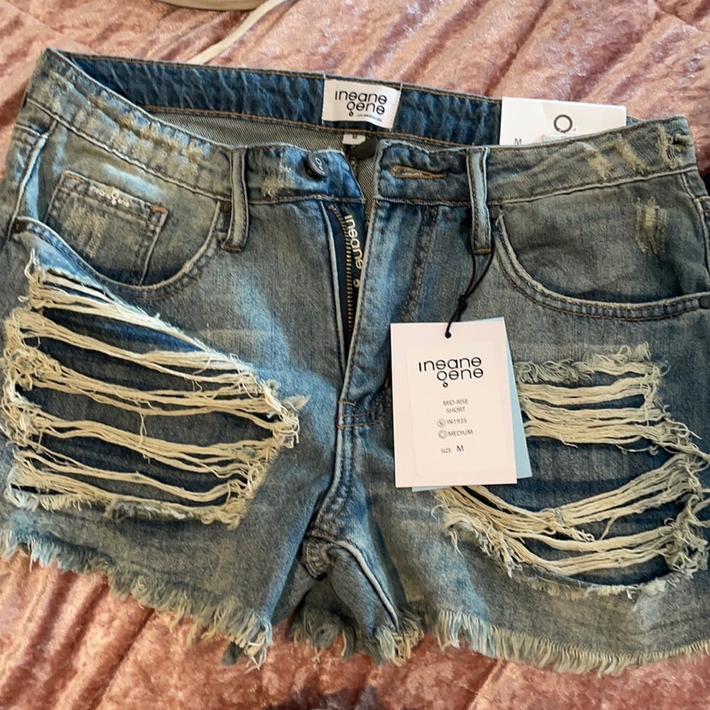 New Insane Gene shorts